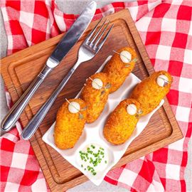 Croquetas de Setas y Trufa alioli con pure de aceitunas _1